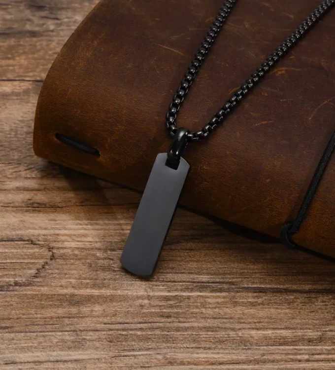Henrick Necklace