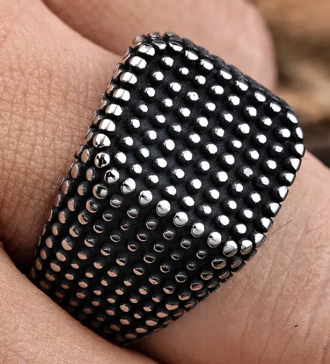 Ares Ring