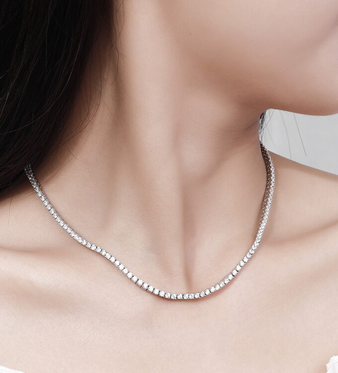 Mercedes Necklace