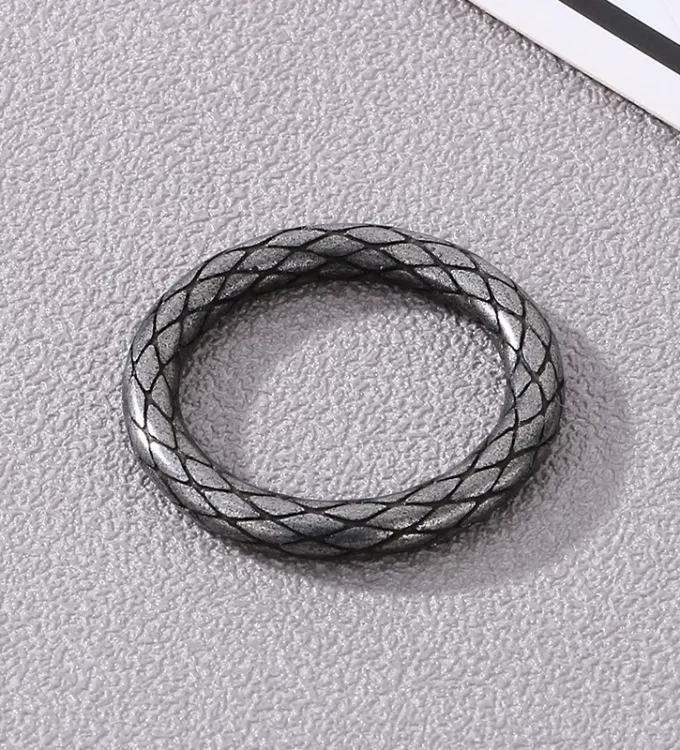 Eros Ring