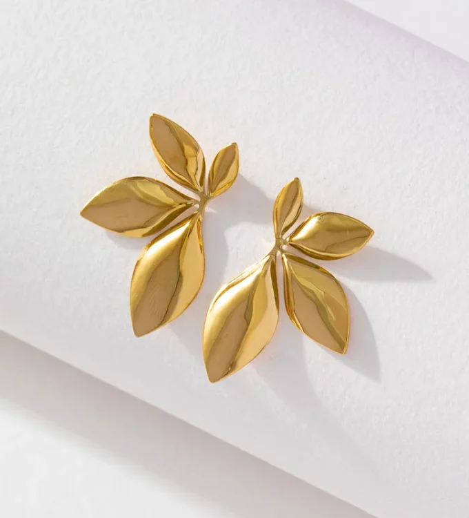 Aila Earring