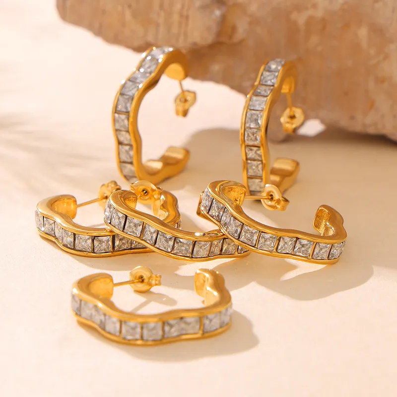 1-Pair-Elegant-Simple-Style-Roman-Style-Flower-Inlay-304-Stainless-Steel-Zircon-18K-Gold-Plated-Earrings (2)