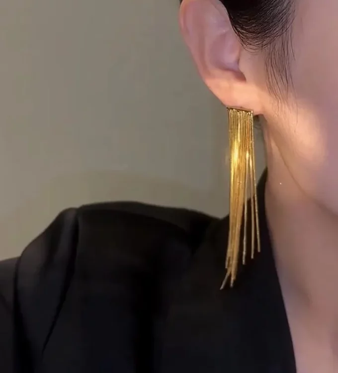 Belina Earring