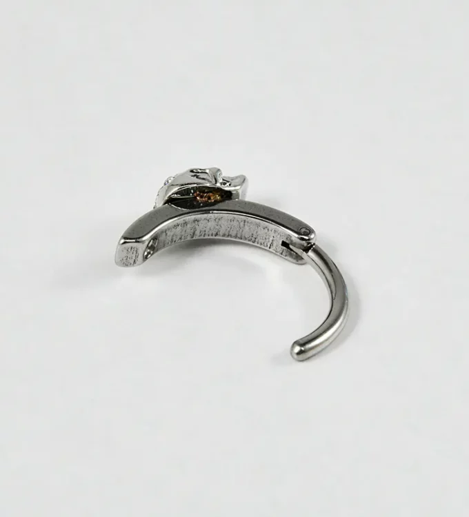 Lia Navel Piercing