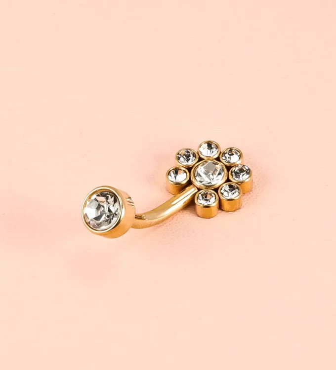 Nika Navel Piercing