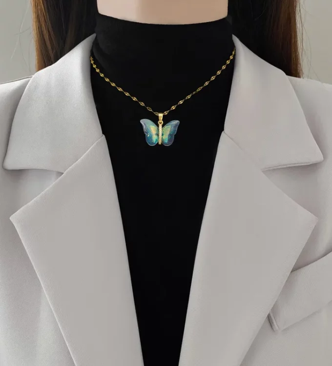Joline Necklace