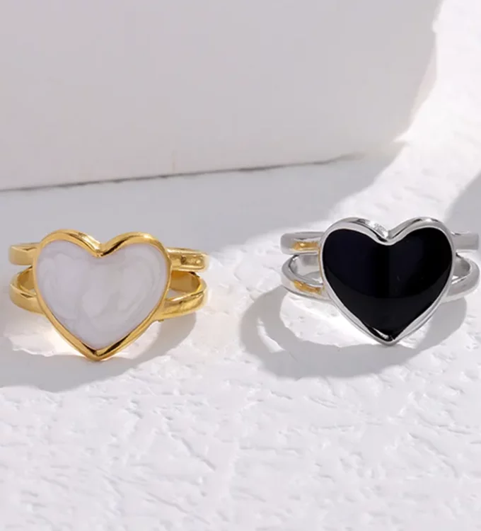 Annamaria Ring