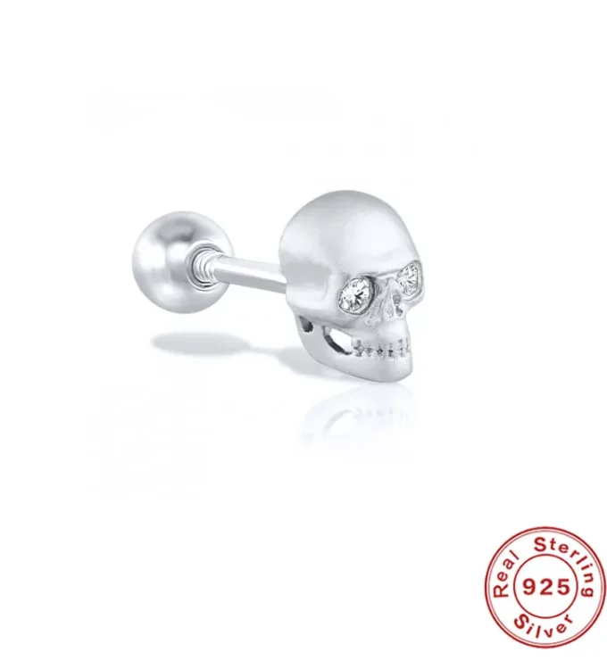 Aksel Ear Piercing