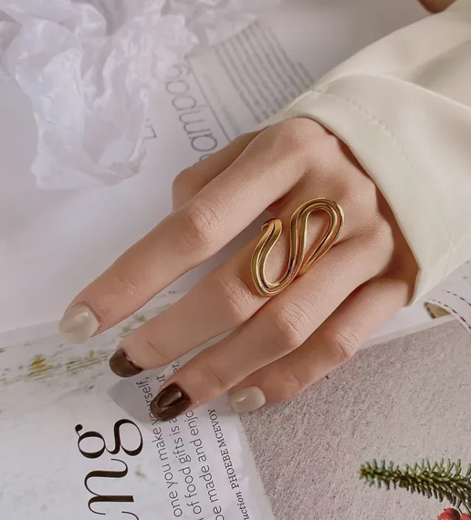 Anuket Ring