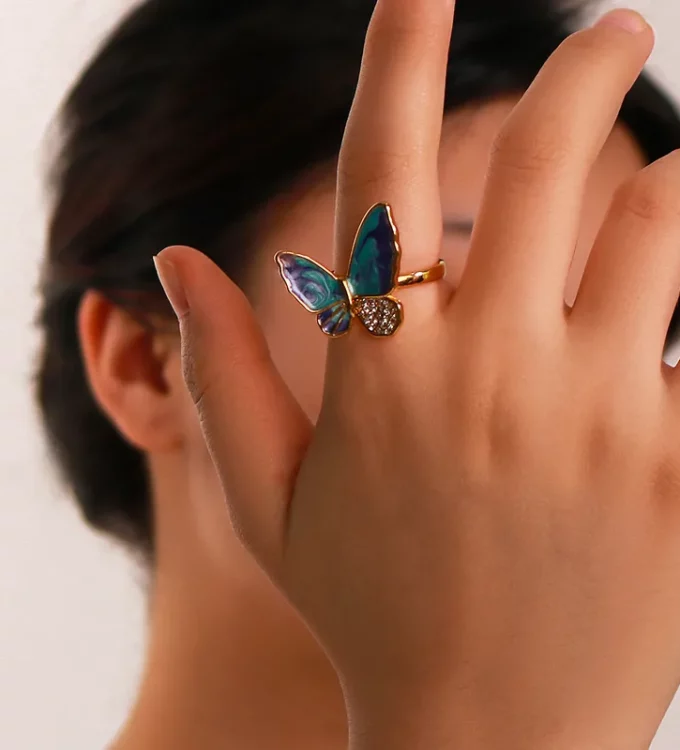 Maëly Ring