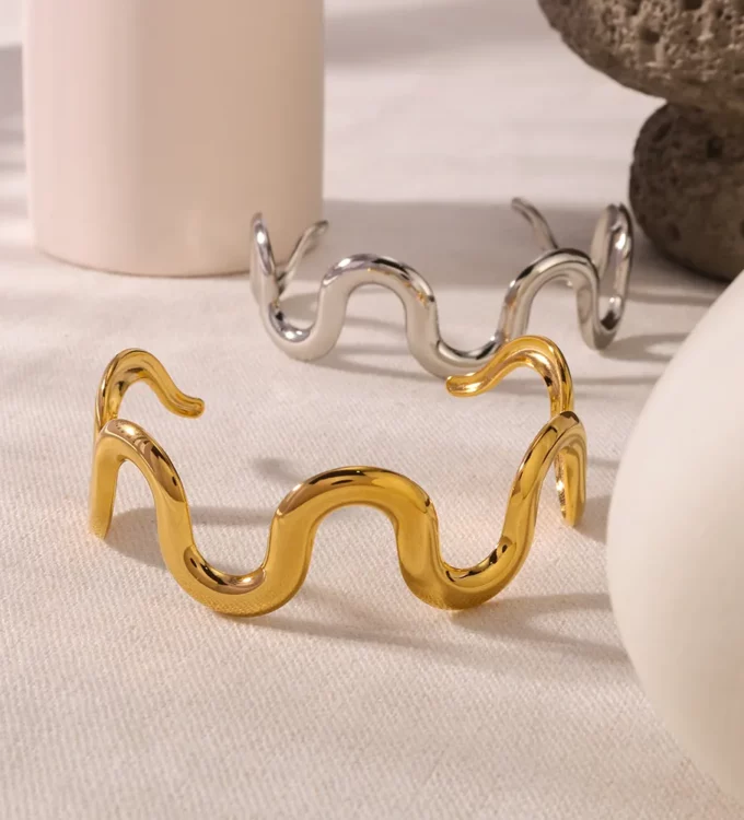 Donna Bracelet