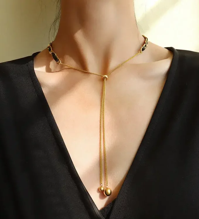 Eris Necklace